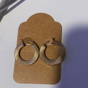 Small textured gold hoops